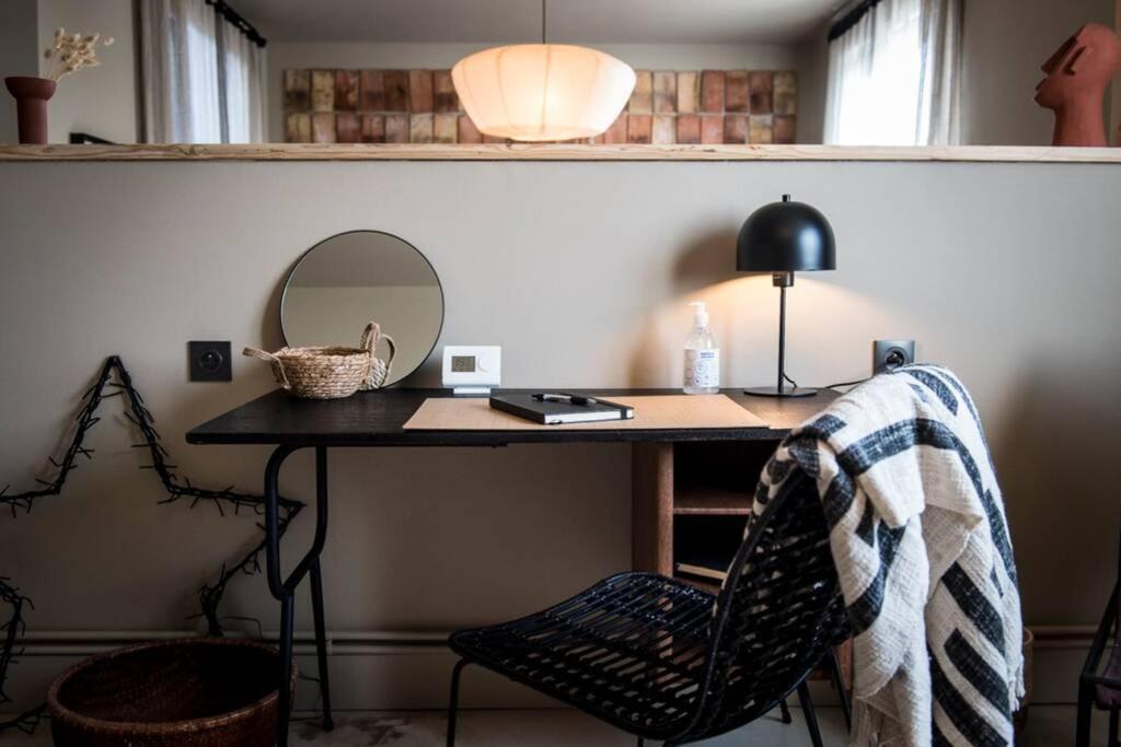 L'Etage Et Son Patio Lejlighed Ruelle-sur-Touvre Eksteriør billede