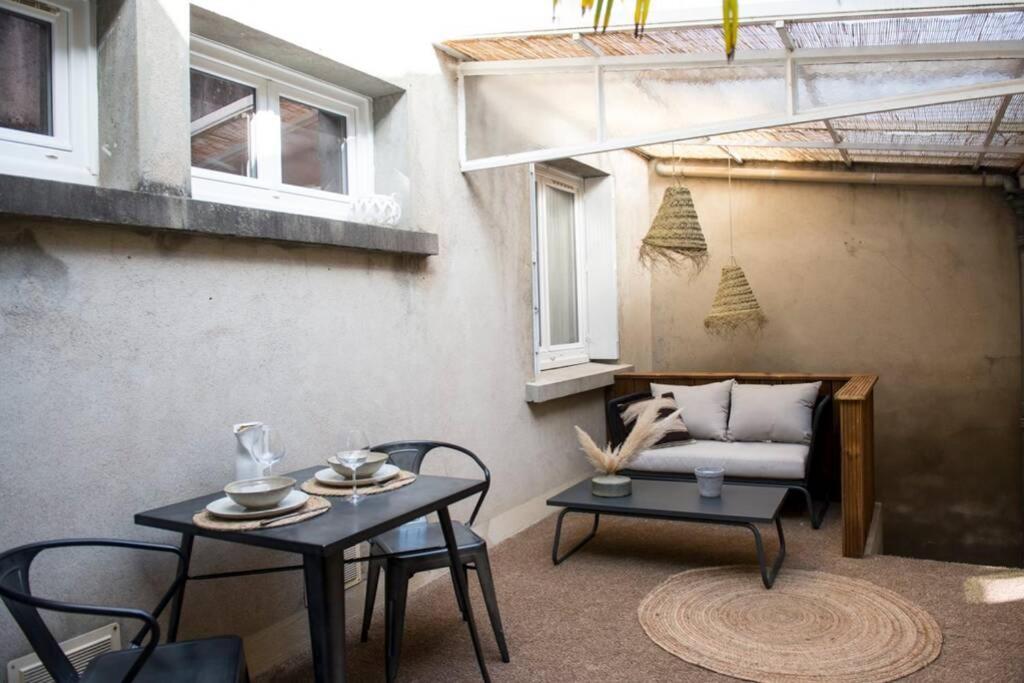 L'Etage Et Son Patio Lejlighed Ruelle-sur-Touvre Eksteriør billede